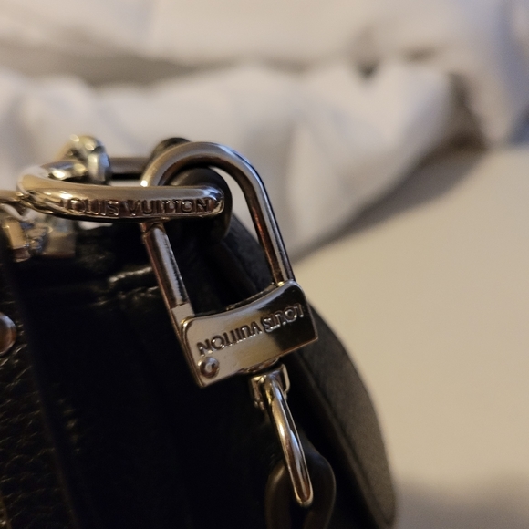 LOUIS VUITTON black Mahina leather BABYLONE CHAIN BB Shoulder Bag - Picture 7 of 10